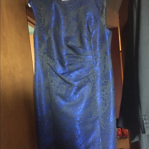 Evan Picone Dresses & Skirts - Evan Picone Black Label classic sheath dress